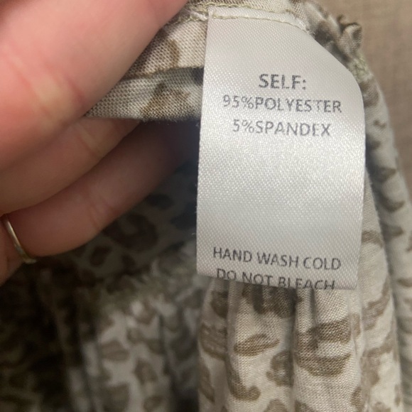 Easel Olive Leopard Print Tiered Top - Picture 4 of 6